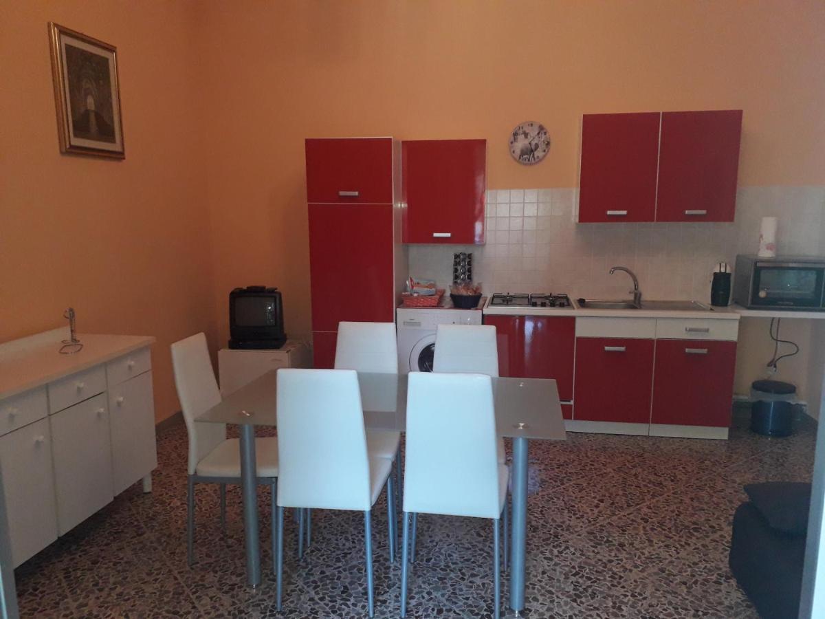 Casa Vacanza "Lo Vita" Appartamento "Alessia" Galatina Collemeto Extérieur photo
